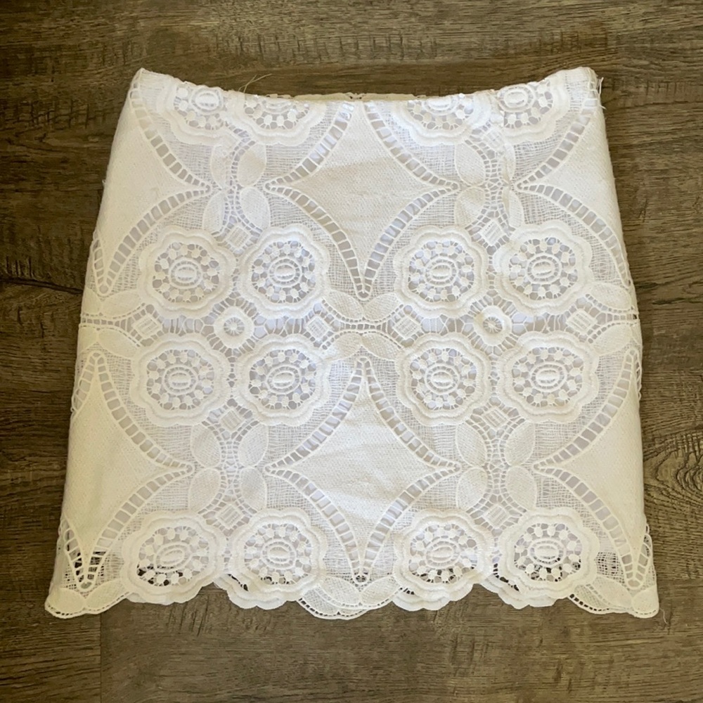 White lace Saks Fifth Avenue skirt *never worn